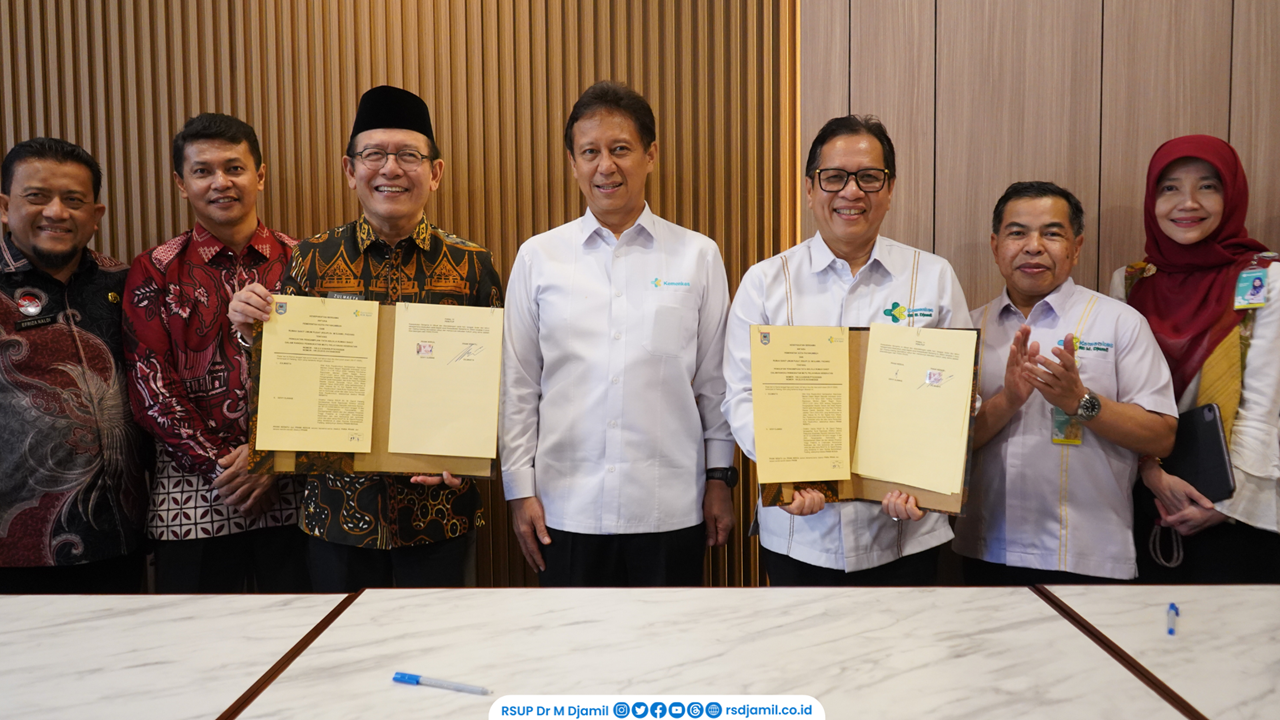 RS M. Djamil Jalin Kerja Sama Tata Kelola RSUD Adnaan WD Payakumbuh